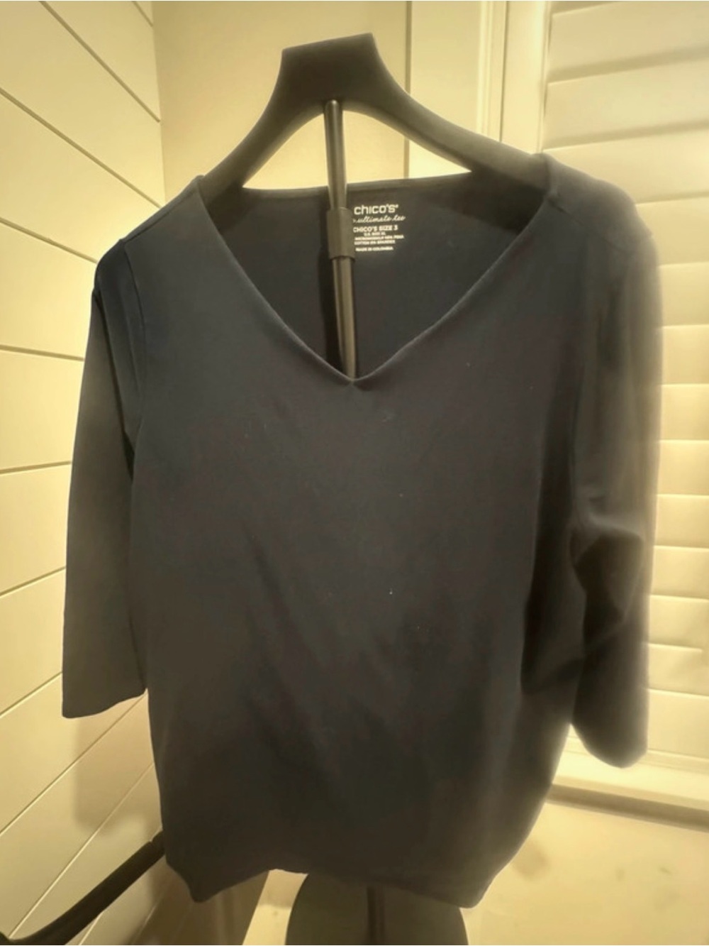 Chico's Dark Navy V-Neck Elbow Sleeve Top